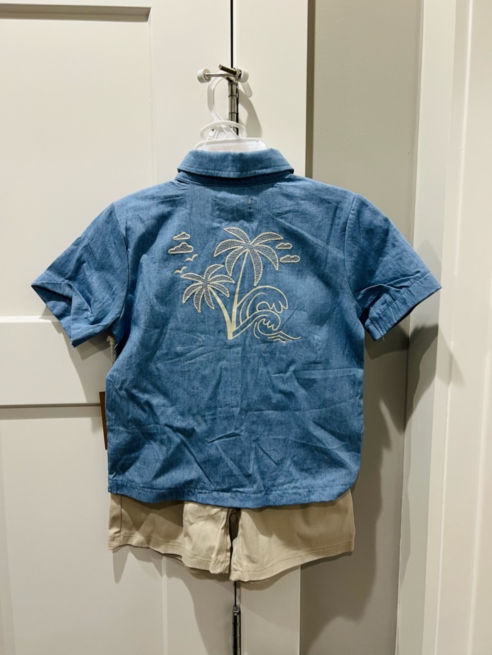 Stitch & Stone Boys Palm Tree Shirt & Khaki Shorts Set - Picture 5 of 7
